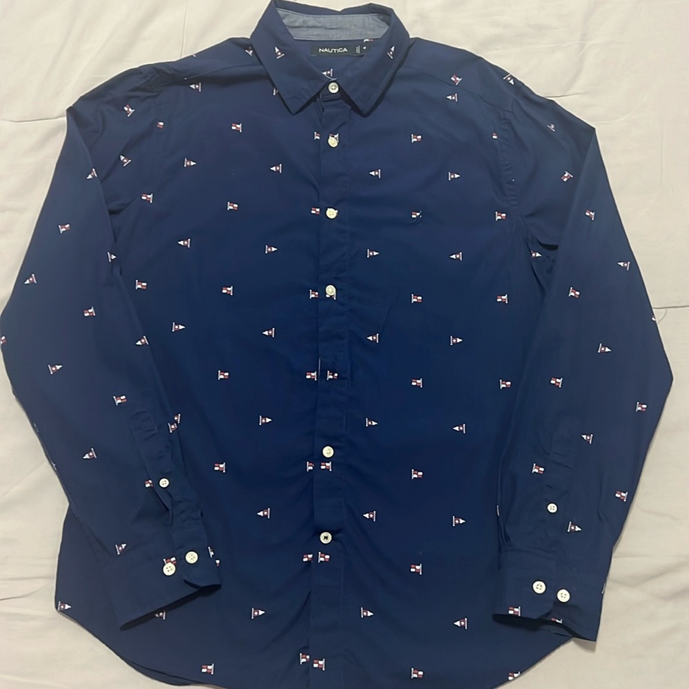 Nautica Men’s Long Sleeve Button Down Medium